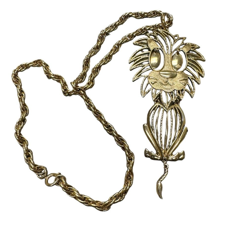 vintage costume jewelry ALAN gold tone lion necklace